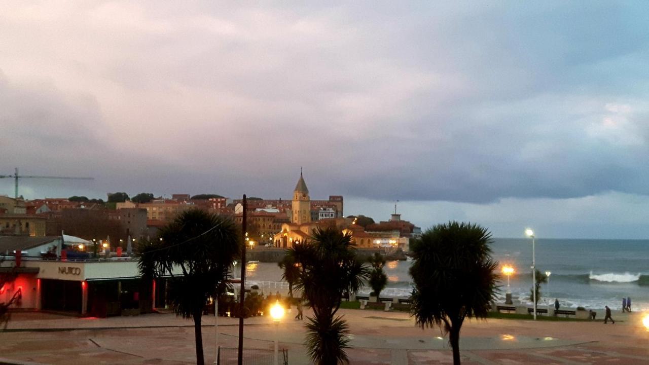 Apartamento La Escalerona Con Vistas Al Mar Διαμέρισμα Χιχόν Εξωτερικό φωτογραφία